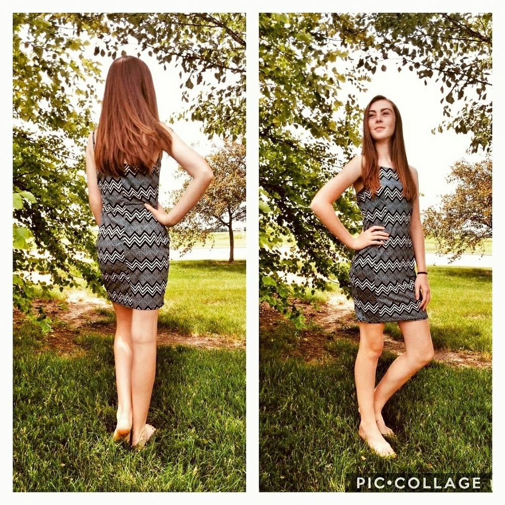 Women's Black and White Patterned Fitted Dress